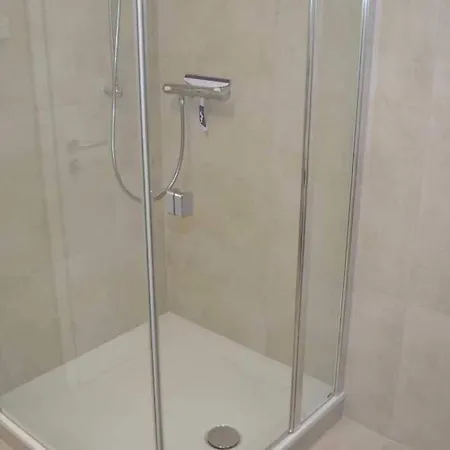 4-sterne Allium In 아파트 *